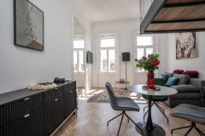 V62 studio apartments- in the Downtown